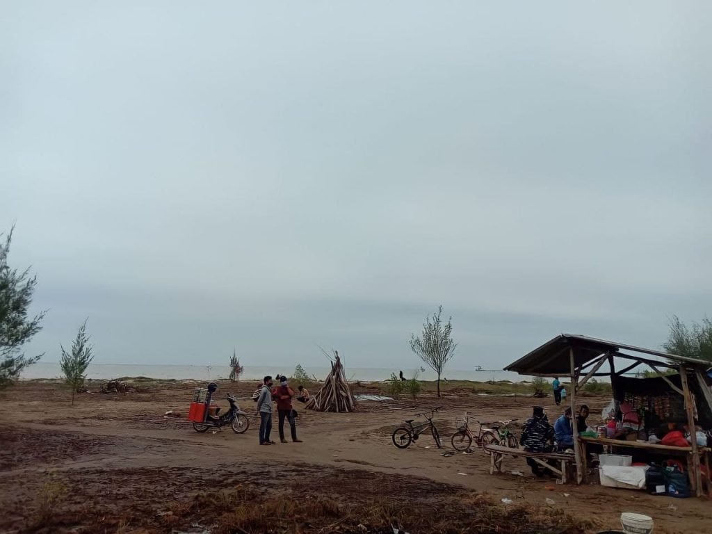 Abrasi Pantai Dasun Butuh Perhatikan Pemkab Rembang
