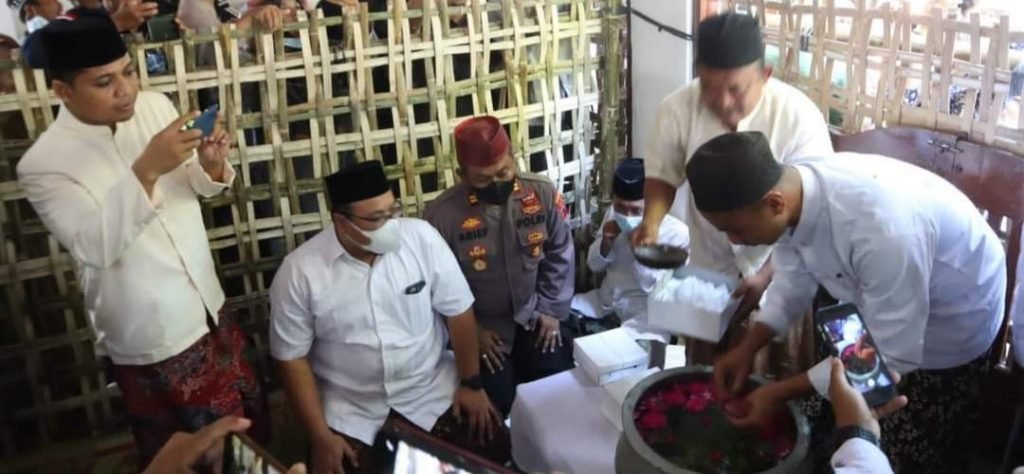 Tradisi Jamasan Bende Becak Kembali Digelar di Rembang
