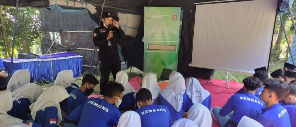 Dinsos PPKB Bersama Tagana Gelar Acara Bakti Sosial di Desa Kajar