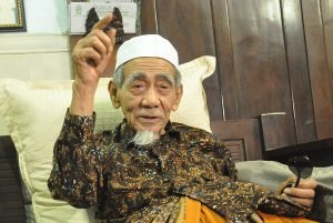 Perjuangan KH Maimoen Zubair dalam Berpolitik