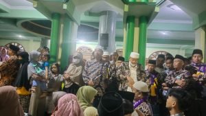 Bupati Rembang dan Istri Berangkat Umroh
