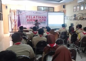 Pelatihan Jurnalistik untuk Peserta Pramuka di Rembang