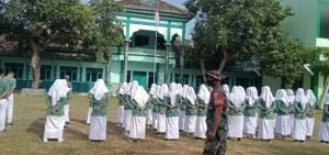 SMK NU Lasem Jalani LDK dari Koramil 06 Lasem
