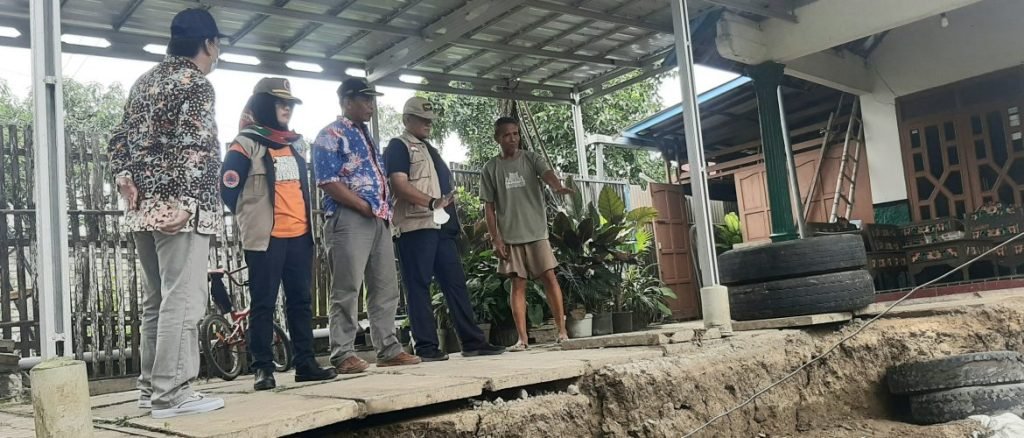 BPBD Jateng Bersama Pemkab Rembang Kembali Tinjau Lokasi Tanah Amblas/rembangkab