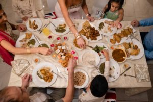 Hindari Risiko Penyakit Ginjal dengan Jauhi Makanan Ini/iStock