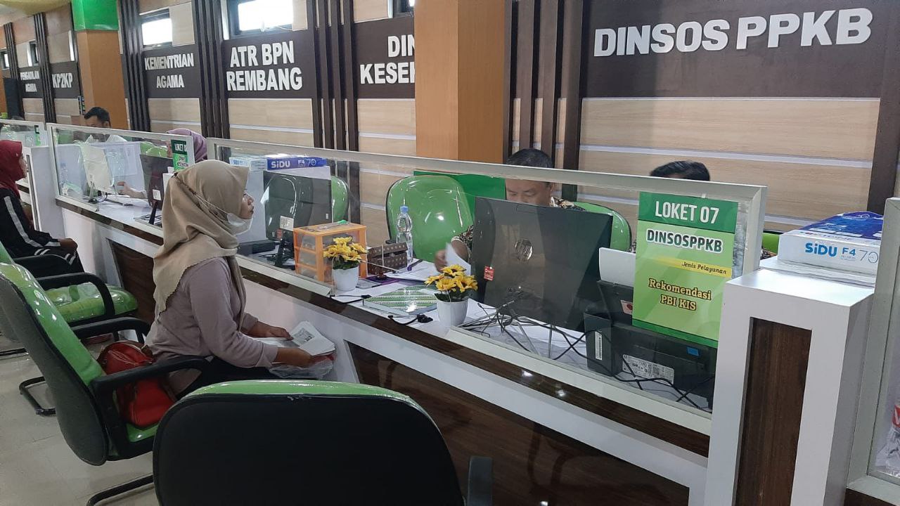 Pelayanan PBI KIS Pindah dari Dinsos PPKB ke MPP Rembang