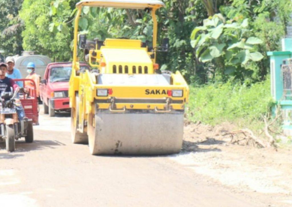 Foto: Ilustrasi perbaikan jalan di Rembang (Sumber: rembangkab) Foto: Ilustrasi perbaikan jalan di Rembang (Sumber: rembangkab)