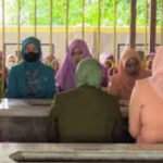 Foto: Suasana doa bersama di makam RA Kartini (Sumber: Rembangkab)