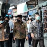 Foto: Bupati Rembang saat berada di Pasar Rembang (Sumber: rembangkab)