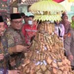 Foto: Tradisi syawalan Kab Rembang (Sumber: rembangkab)