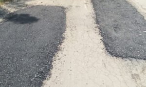 Foto: Ilustrasi perbaikan jalan (Sumber: rembangkab)