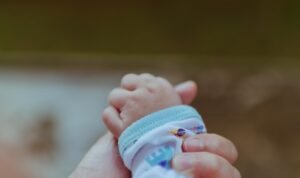 Foto: Ilustrasi bayi stunting (Sumber: unsplash)