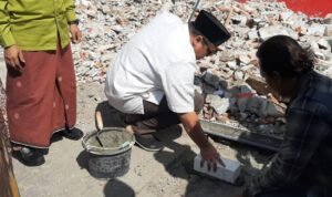 Foto: Peletakan batu pertama pembangunan sentra kuliner (Sumber: rembangkab)