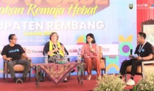 Foto: Katherryn Bennet dan Kepala Bappeda Rembang Afan Martadi (Rembangkab) Foto: Katherryn Bennet dan Kepala Bappeda Rembang Afan Martadi (Rembangkab)