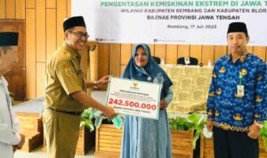 Foto: Bantuan Modal Usaha dari Baznas Jateng (Sumber: Rembangkab) Foto: Bantuan Modal Usaha dari Baznas Jateng (Sumber: Rembangkab)