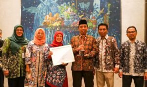 Foto: Kabupaten Rembang Raih Penghargaa Kota Layak Anak (Sumber: rembangkab) Foto: Kabupaten Rembang Raih Penghargaa Kota Layak Anak (Sumber: rembangkab)