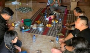 Foto: Seniman Yogyakarta saat berkunjung di Rembang (Sumber: rembangkab)