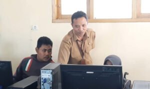 Foto: Pelatihan komputer (Sumber: rembangkab)