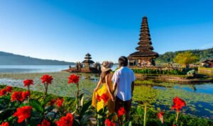 Foto: Ilustrasi wisatawan (Sumber: istock)