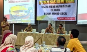 Foto: pertemuan antara pelaku UMKM dan pelaku usaha besar (Sumber: rembangkab)
