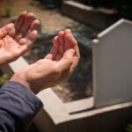 Doa Ziarah Kubur Orang Tua Sebelum Ramadan