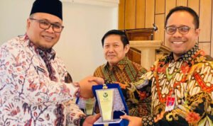 Foto: Wakil Bupati Rembang Mohammad Hanies Cholil Barro’ di seminar nasional Tata Kelola BLUD pada Rumah Sakit dan Puskesmas (Sumber: rembangkab)