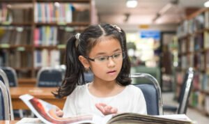 Foto: Ilustrasi budaya literasi (Sumber: istock)