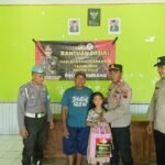 Jajaran Polres Rembang Salurkan Bansos di Desa Jukung Bulu Rembang