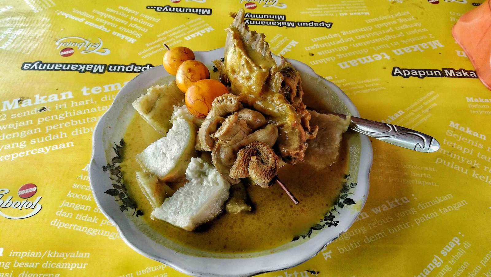 Lontong Tuyuhan Rembang yang Melegenda/visit jateng