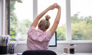 Olahraga yang Bisa Dilakukan dalam Kantor