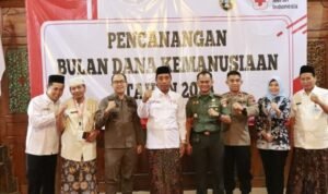 Foto: Pencanangan Bulan Dana PMI Rembang (Sumber: rembangkab)