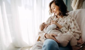 Manfaat Pemberian ASI Eksklusif bagi Ibu dan Bayi