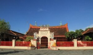 cbef6f8f-30c9-49c8-9aa7-2d47a856f538 cbef6f8f 30c9 49c8 9aa7 2d47a856f538 1 - Rembang