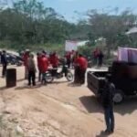 JALAN TAMBANG DIBLOKIR 300x167 1 - semen