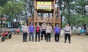 Libur Panjang, Petugas Lakukan Pengamanan di Lokasi Wisata Rembang / polres rembang