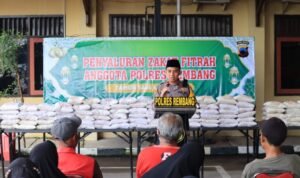 Polres Rembang Salurkan Zakat Fitrah /polres rembang