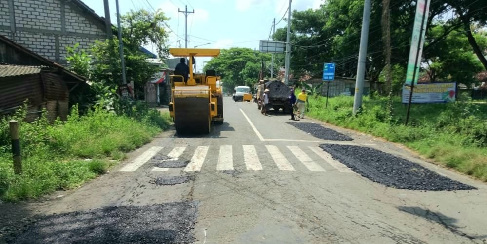 Perbaikan Jalan di Rembang Berlanjut, Bakal Dilakukan Bertahap/rembangkab