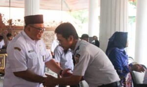Momen Lebaran, Bupati Rembang Ajak Jajarannya Beri Pelayanan Terbaik/rembangkab