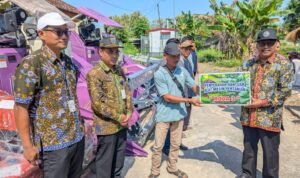 Kelompok Tani di Rembang Terima Bantuan 513 Alsintan /rembangkab
