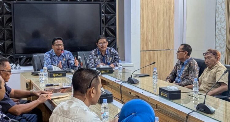 Audiensi BMT Harum dan Anggota, Bahas Pengembalian Dana Simpanan Koperasi/rembangkab
