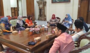 Gerakan Ibu Menanam Pohon Jadi Upaya Tingkatkan Ketahanan Pangan /rembangkab