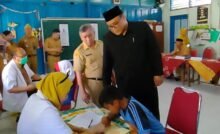 Program Cek Kesehatan Gratis di sekolah /rembangkab