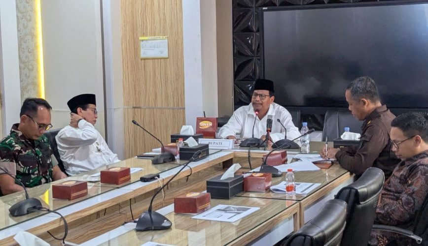 Antrian Panjang Bongkar Muat Kapal di Pelabuhan Sluke Rugikan Shipper/rembangkab