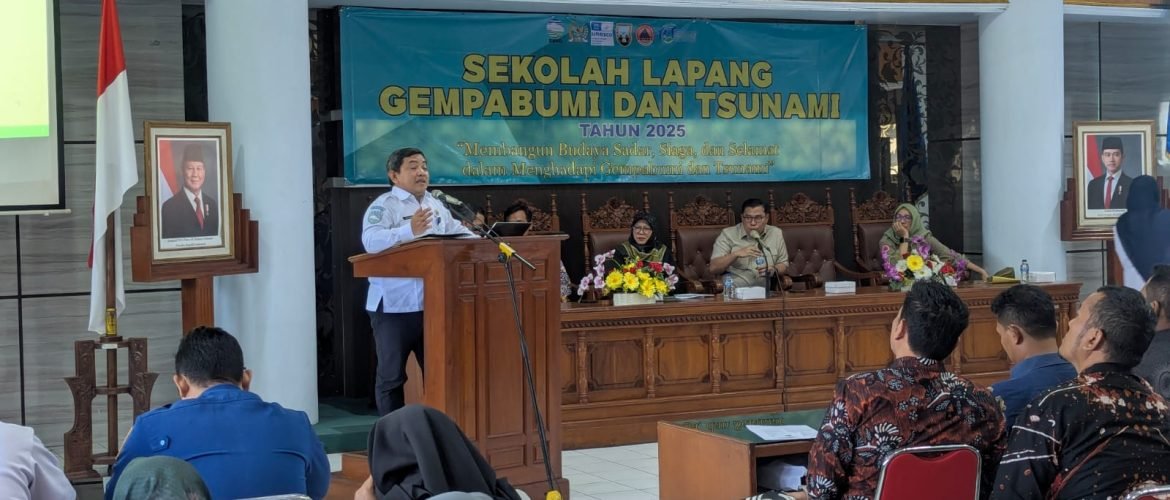 Sekolah Lapangan Gempa Bumi dan Tsunami Digelar di Rembang/rembangkab