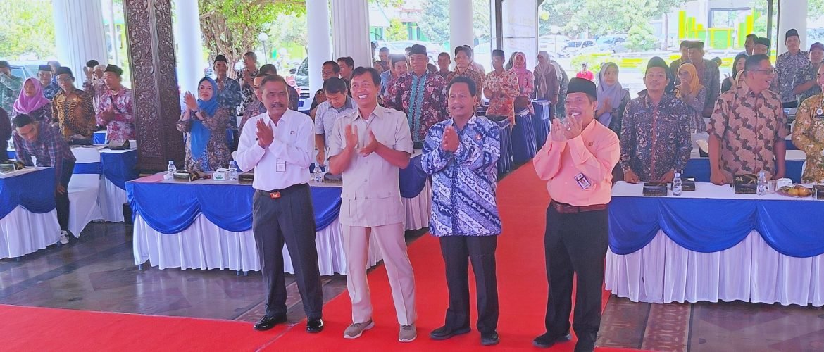 Bupati Rembang: Kualitas dan Integritas Pengelola Jadi Faktor Penting Keberhasilan Koperasi/Rembangkab Bupati Rembang: Kualitas dan Integritas Pengelola Jadi Faktor Penting Keberhasilan Koperasi/Rembangkab