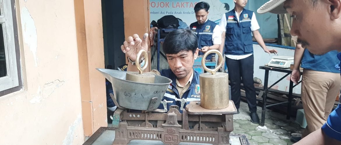 Sebanyak 15 Pasar di Rembang Jadi Sasaran Kegiatan Tera Ulang/rembangkab Sebanyak 15 Pasar di Rembang Jadi Sasaran Kegiatan Tera Ulang/rembangkab
