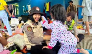 Tim Trauma Healing Diterjunkan di Lokasi Pengungsian Korban Longsor Cilacap dan Banjarnegara/tribatranews Tim Trauma Healing Diterjunkan di Lokasi Pengungsian Korban Longsor Cilacap dan Banjarnegara/tribatranews