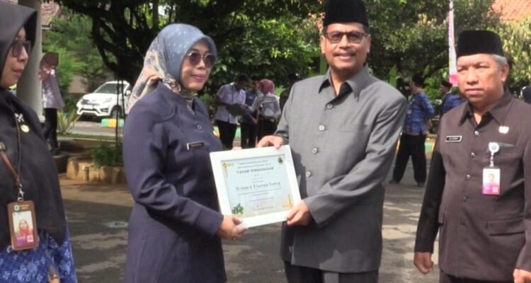 RSUD dr. R. Soetrasno Rembang Raih Penghargaan Pelaksana Program SPELING Terbanyak di Jateng/rembangkab RSUD dr. R. Soetrasno Rembang Raih Penghargaan Pelaksana Program SPELING Terbanyak di Jateng/rembangkab