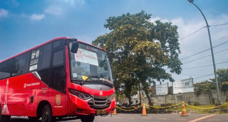 Ilustarsi Bus Trans Jateng/istock