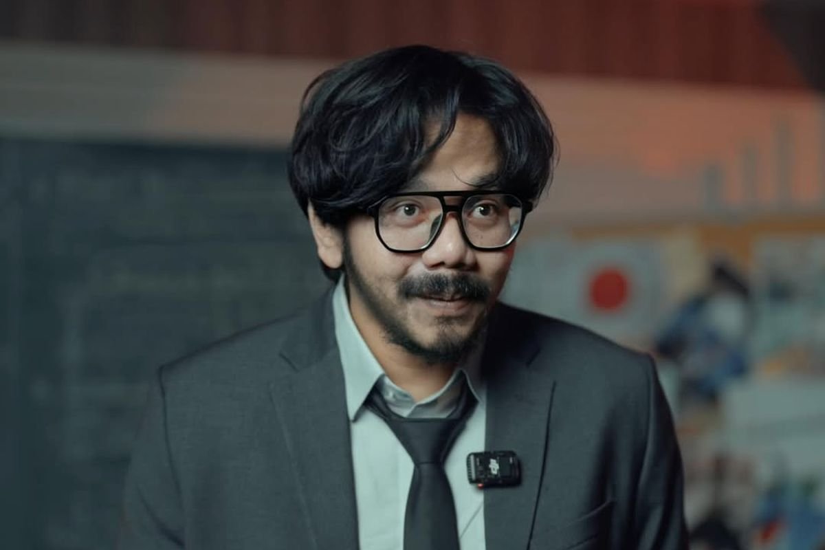 Ferry Irwandi Klarifikasi Tuduhan Pelecehan Seksual di Lokasi Bencana “Saya Difitnah dengan Narasi Seragam klarifikasi